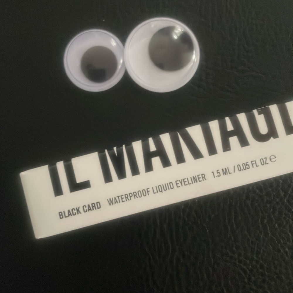 NEW Il MAKIAGE Waterproof Liquid Eyeliner - black card